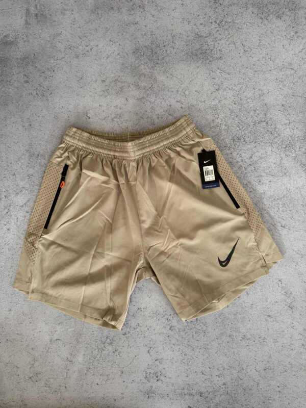 Short Nike