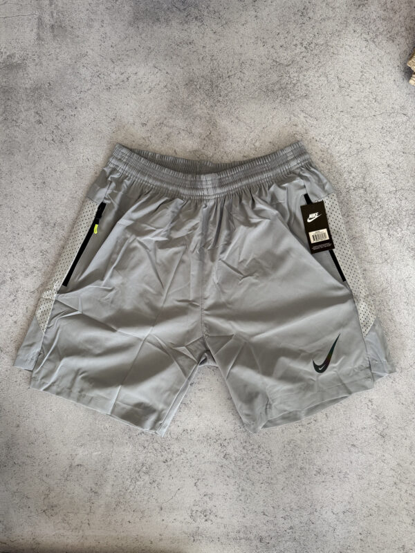 Short Nike