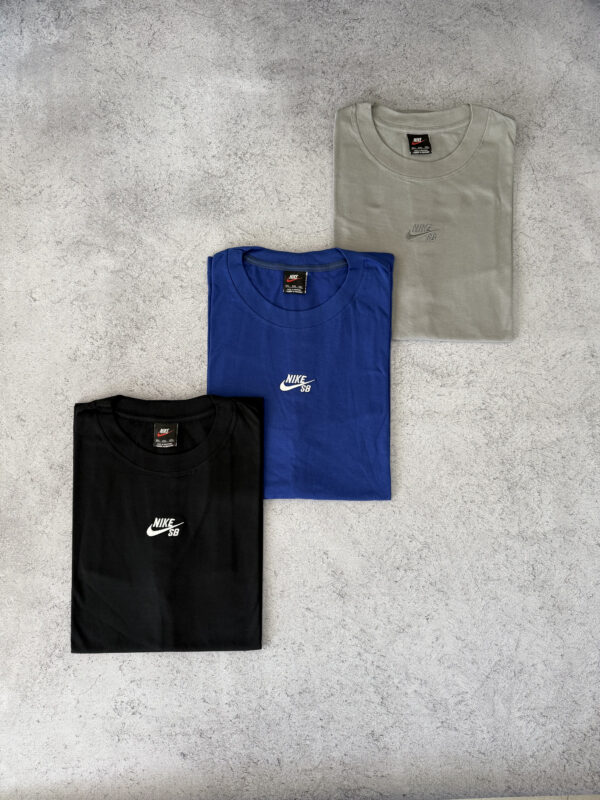 Remera Nike SB