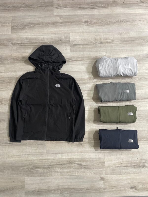 Campera rompevientos The North Face
