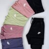606e7a5f-e254-4c44-b8fe-d6d4b9f817c6 Conjunto Nike de mujer