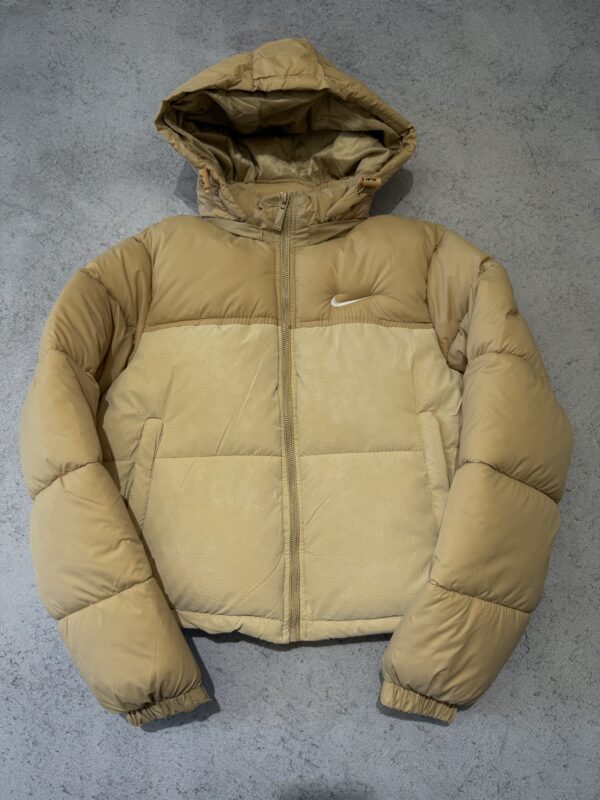 Campera Puffer Nike de mujer