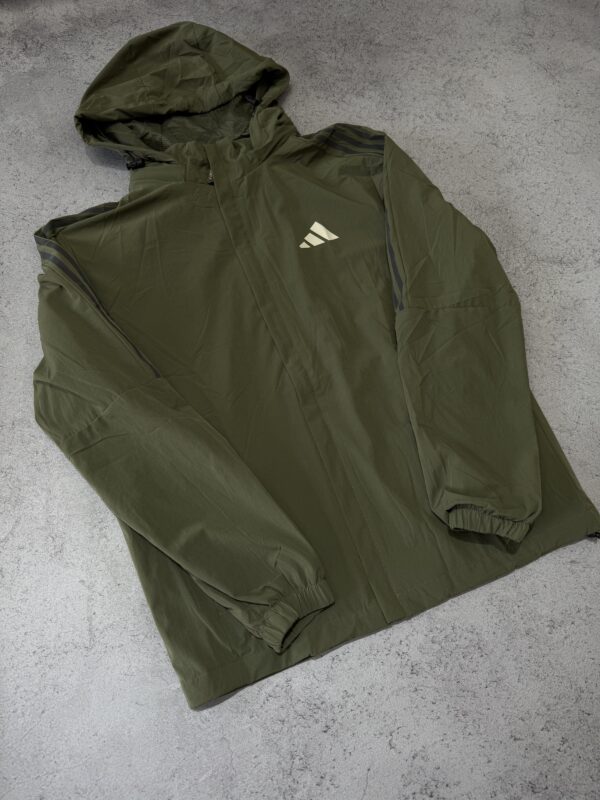 Camperas rompeviento Adidas